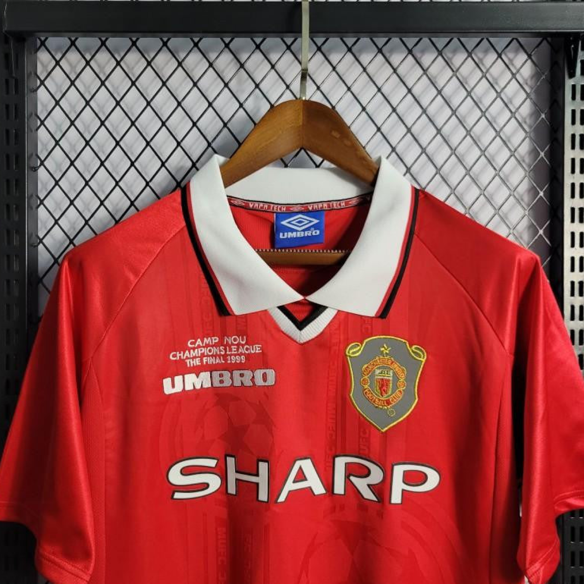 Retro 99/00 Manchester United Home Jersey