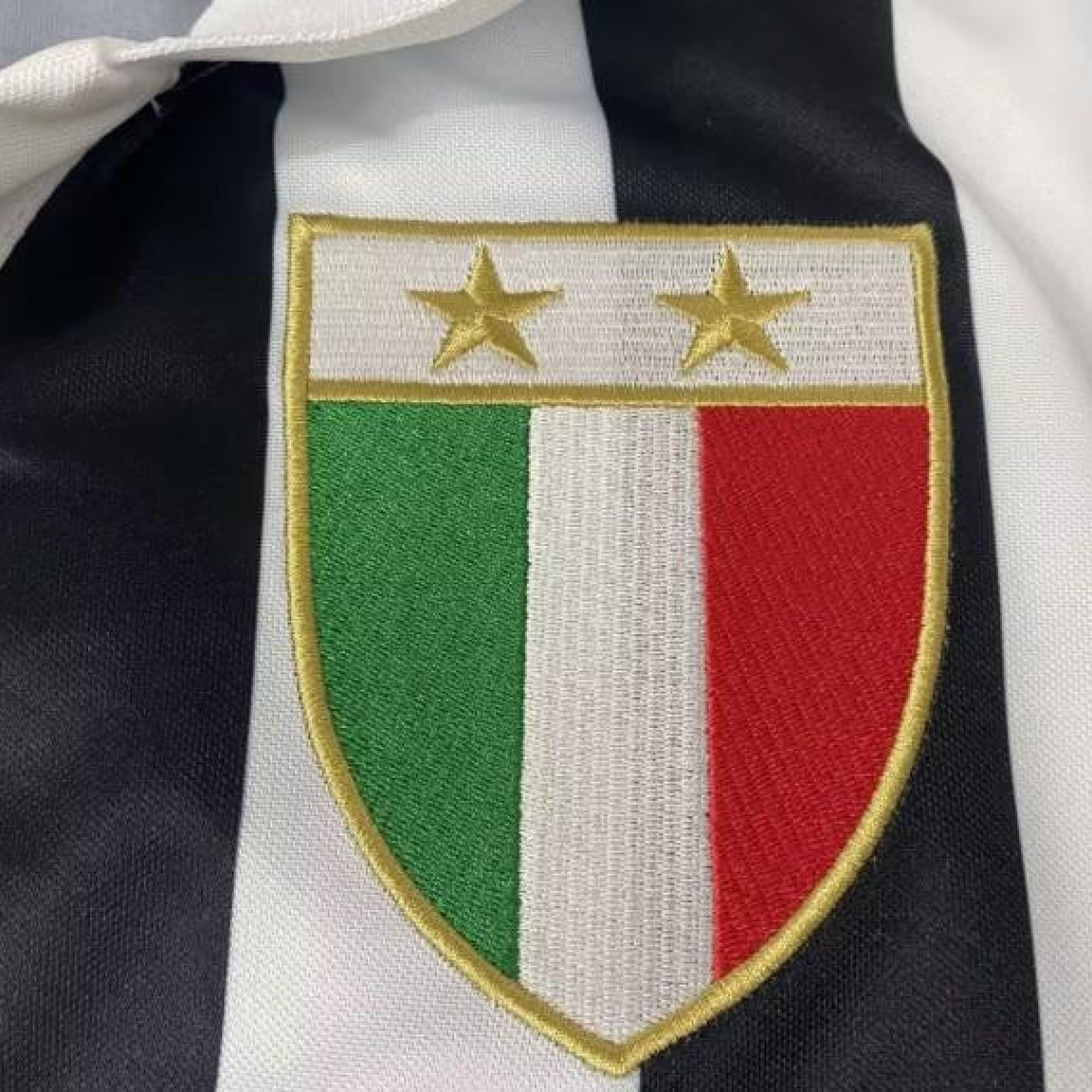 Retro 84/85 Juventus Home Jersey