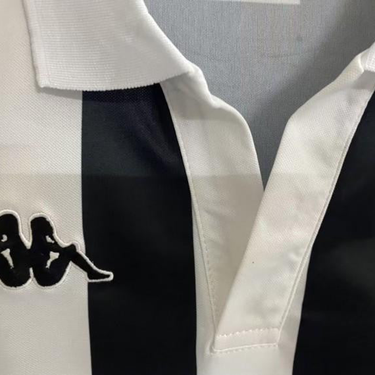 Retro 84/85 Juventus Home Jersey