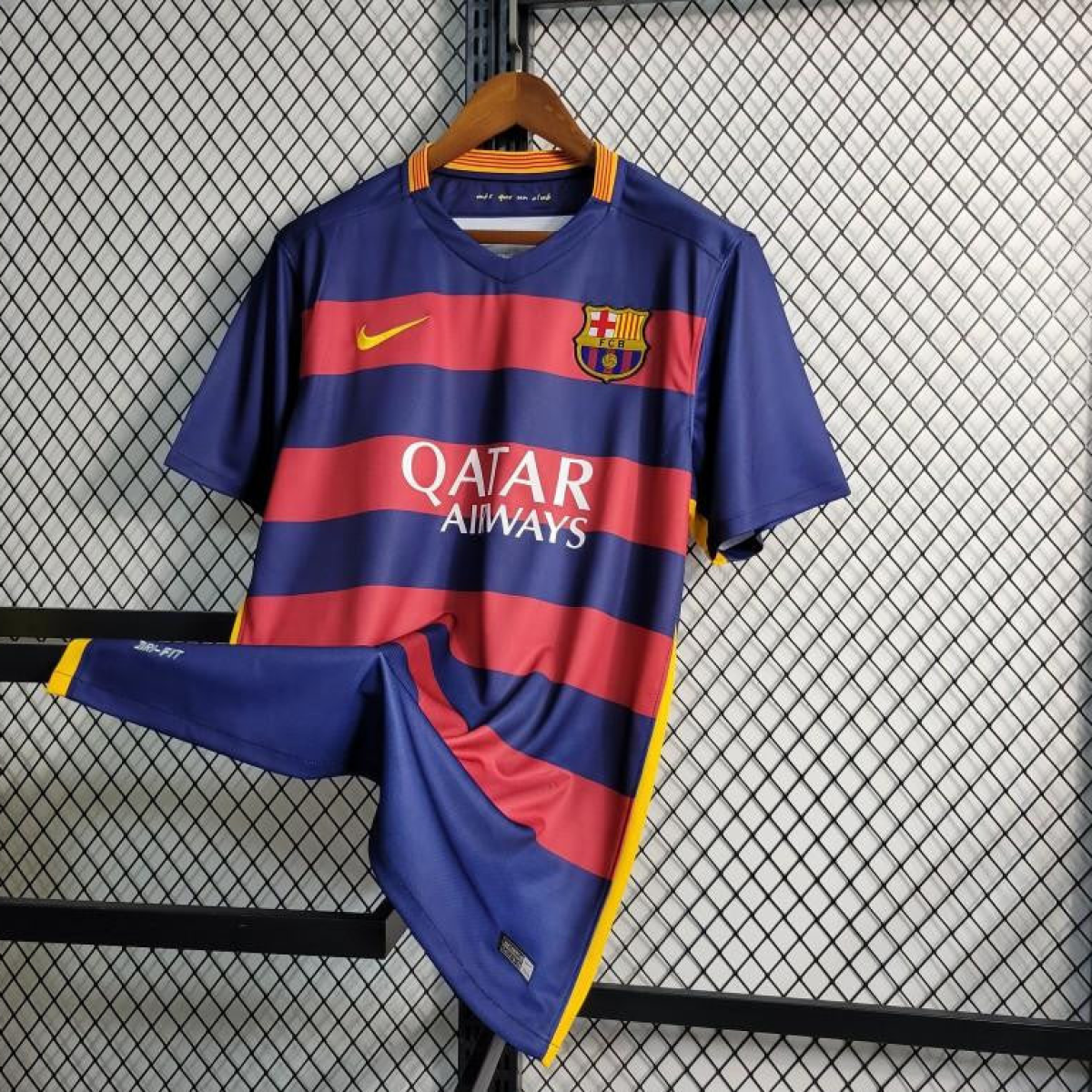 Retro 15/16 Barcelona Home Jersey