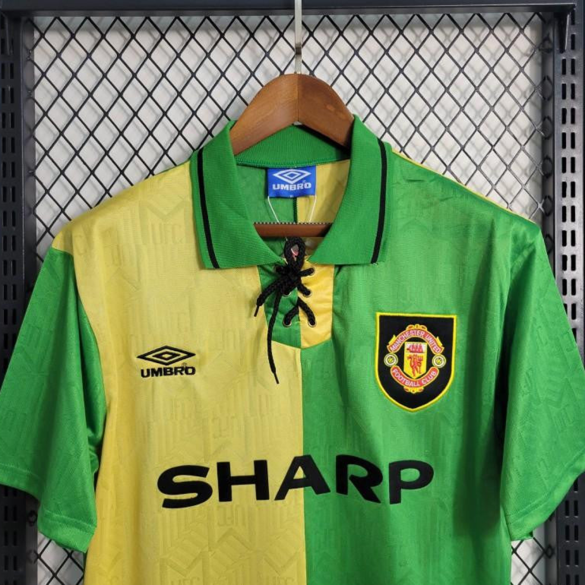 Retro 1992/94 Manchester United Third Green Jersey