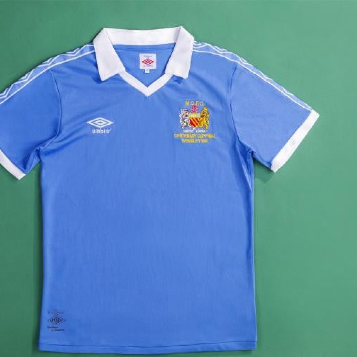 Retro 81/82 Manchester City Home Soccer Jersey