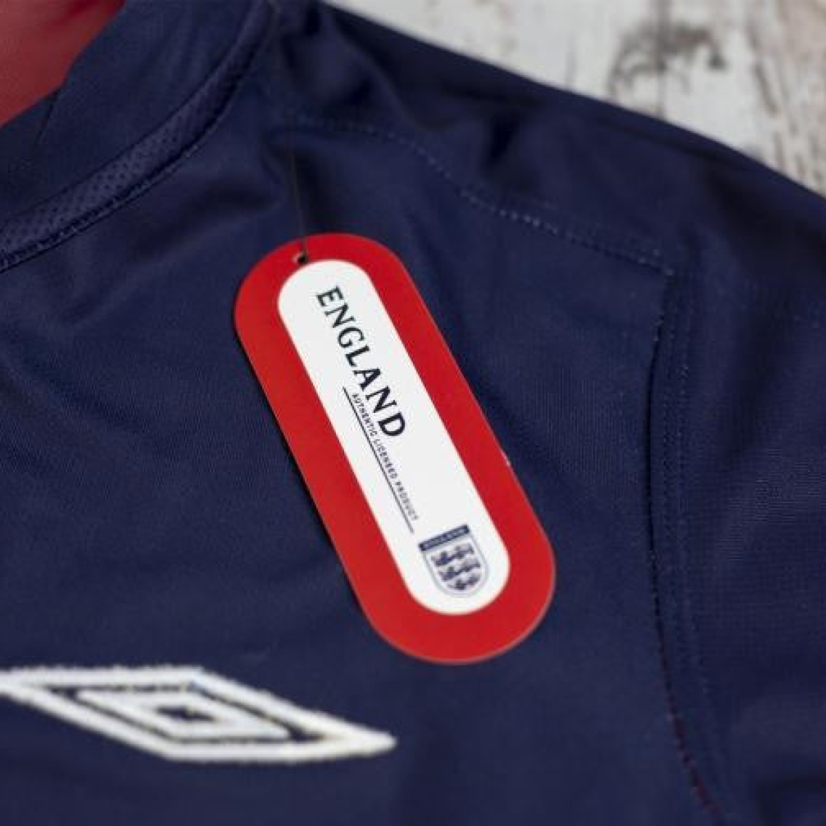 Retro 2002 England Away Reversible (Red/Navy) Soccer Jersey