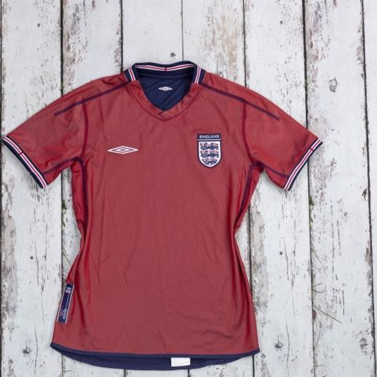 Retro 2002 England Away Reversible (Red/Navy) Soccer Jersey