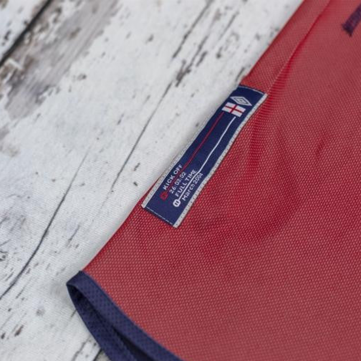 Retro 2002 England Away Reversible (Red/Navy) Soccer Jersey
