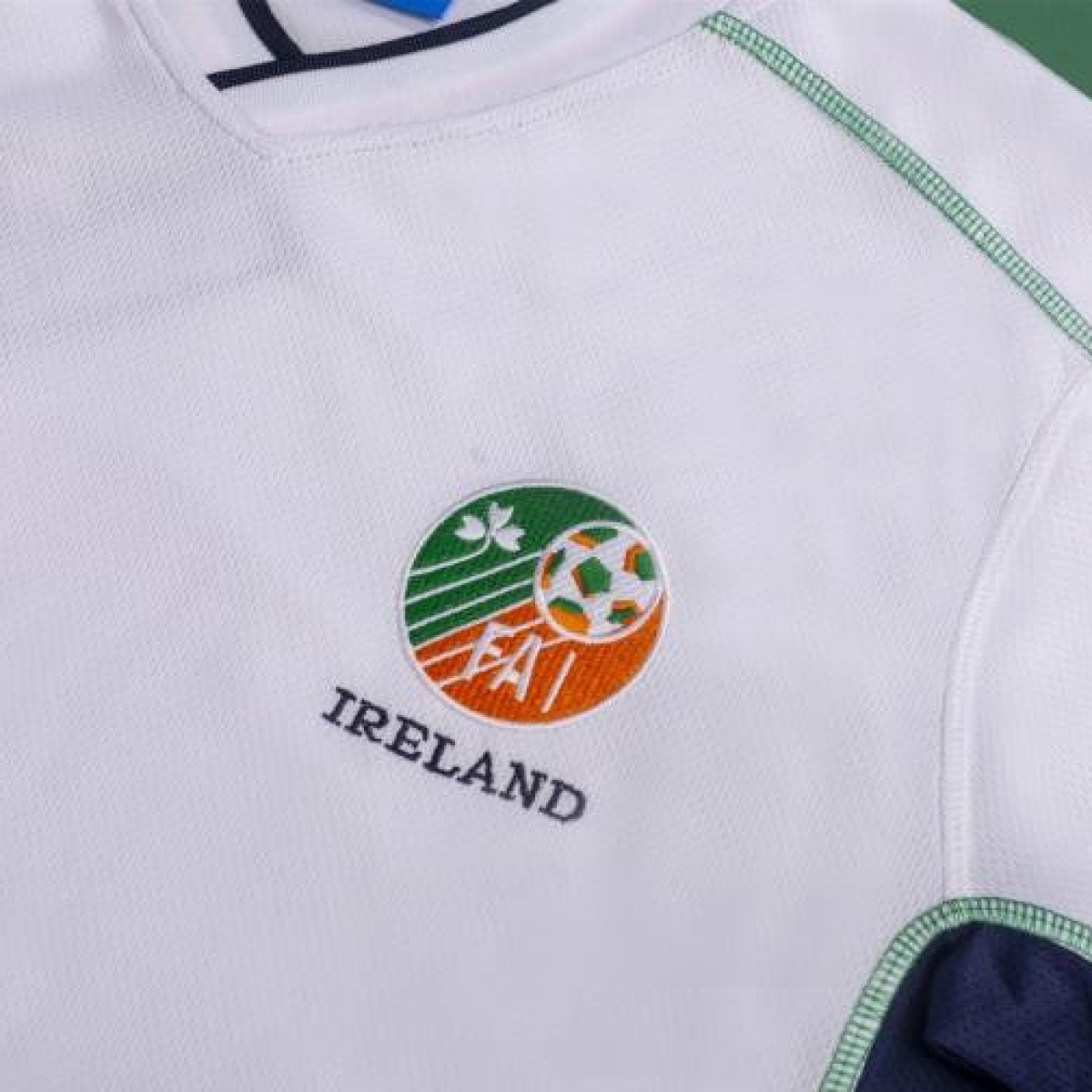 Retro 2002 Ireland Away Soccer Jersey