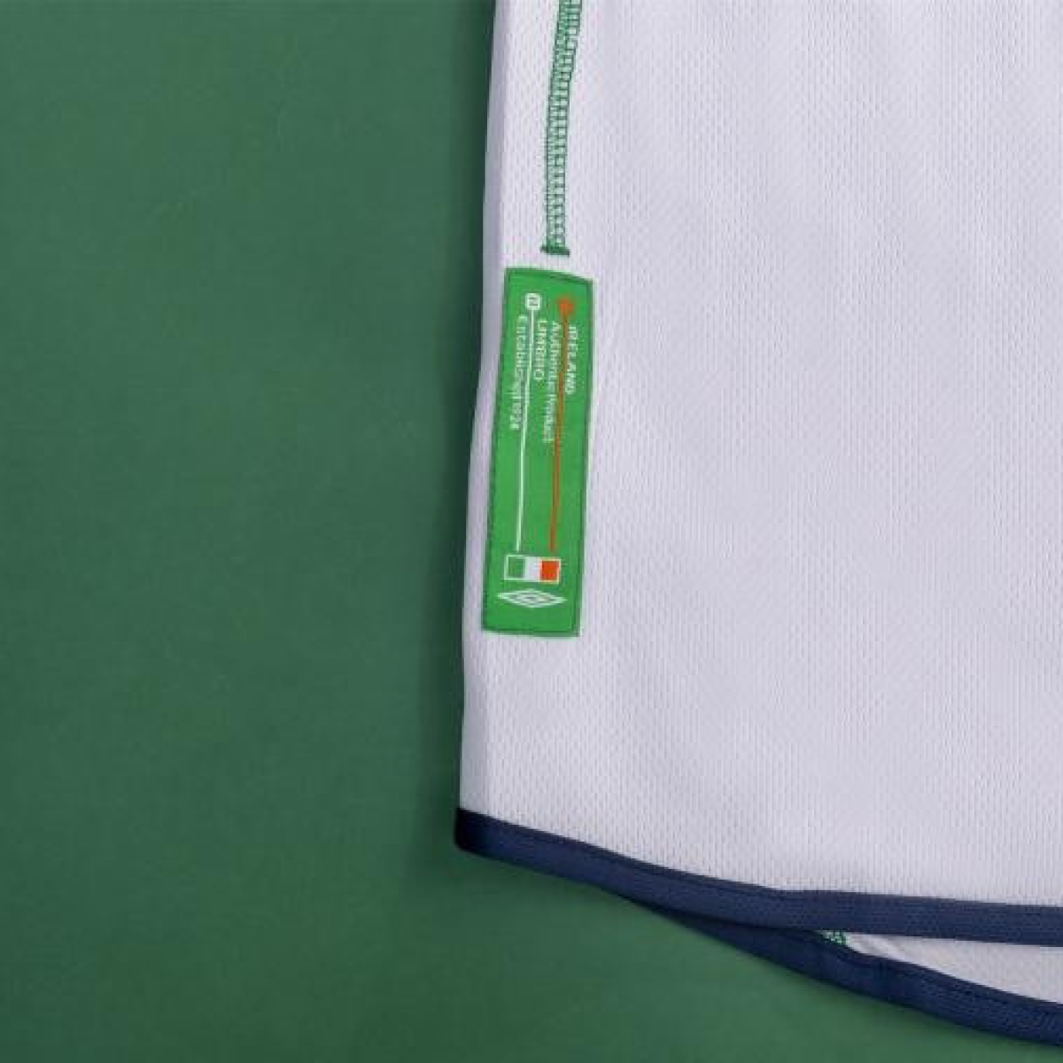 Retro 2002 Ireland Away Soccer Jersey