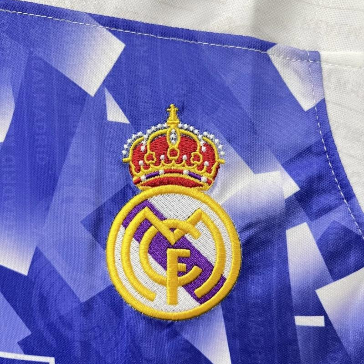 Retro 96/97 Real Madrid Third Jersey