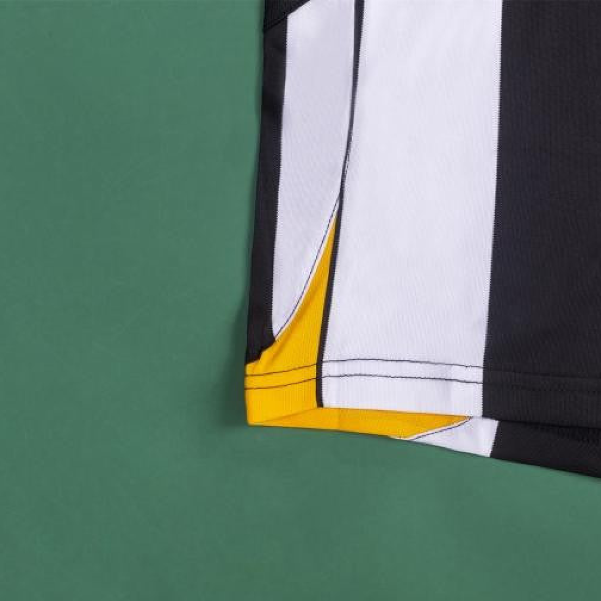 RETRO 05/06 Juventus Home Soccer Jersey