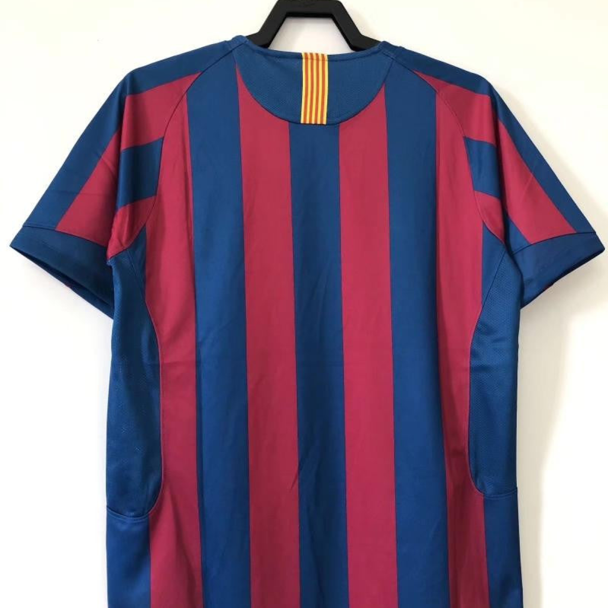 Retro 05/06 Barcelona Home League Version Soccer Jersey