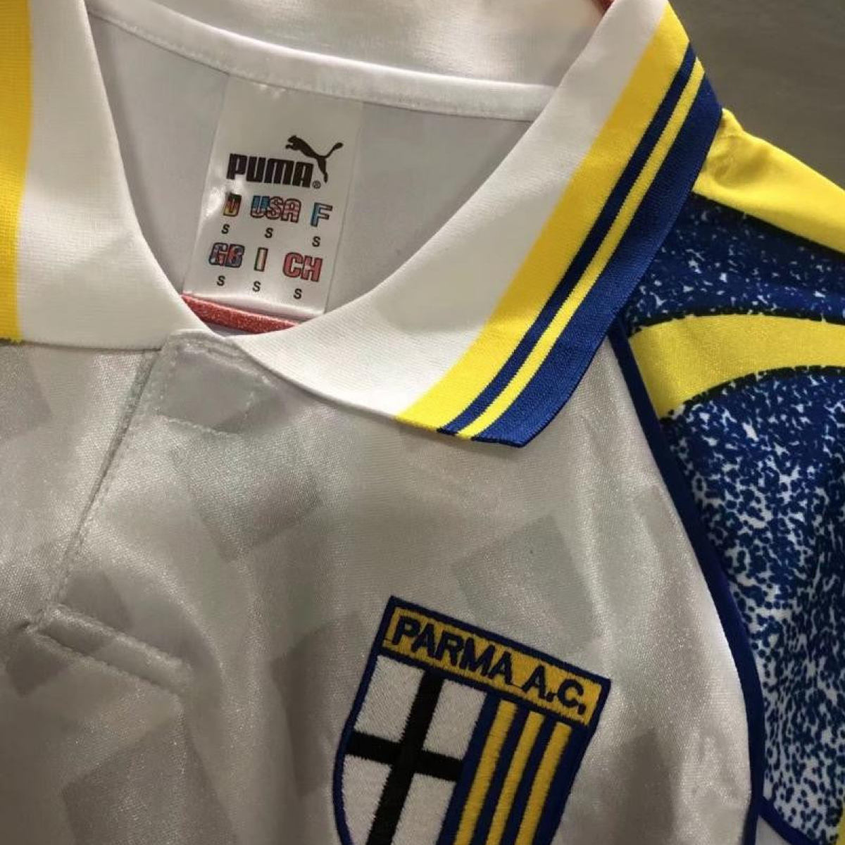 Retro 95/97 Parma Home Soccer Jersey