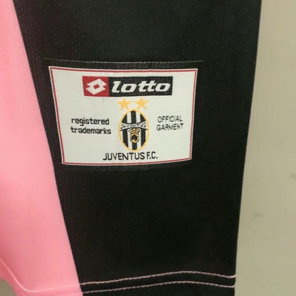 Retro 02/03 Juventus Goalkeeper Pink Jersey