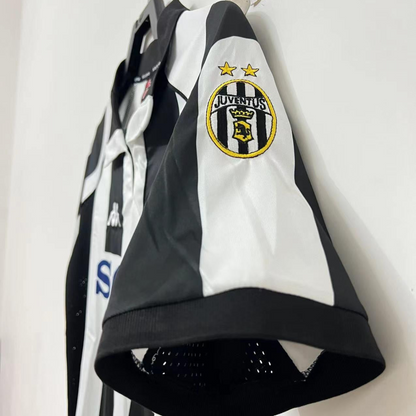 Retro 97/99 Juventus Home Soccer Jersey
