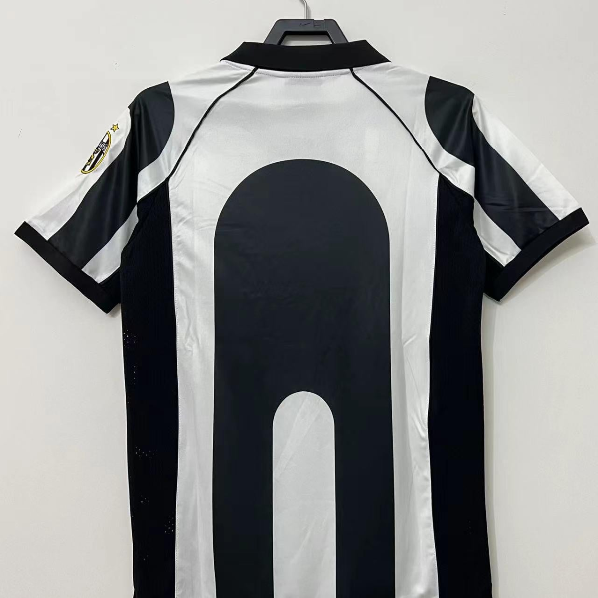 Retro 97/99 Juventus Home Soccer Jersey