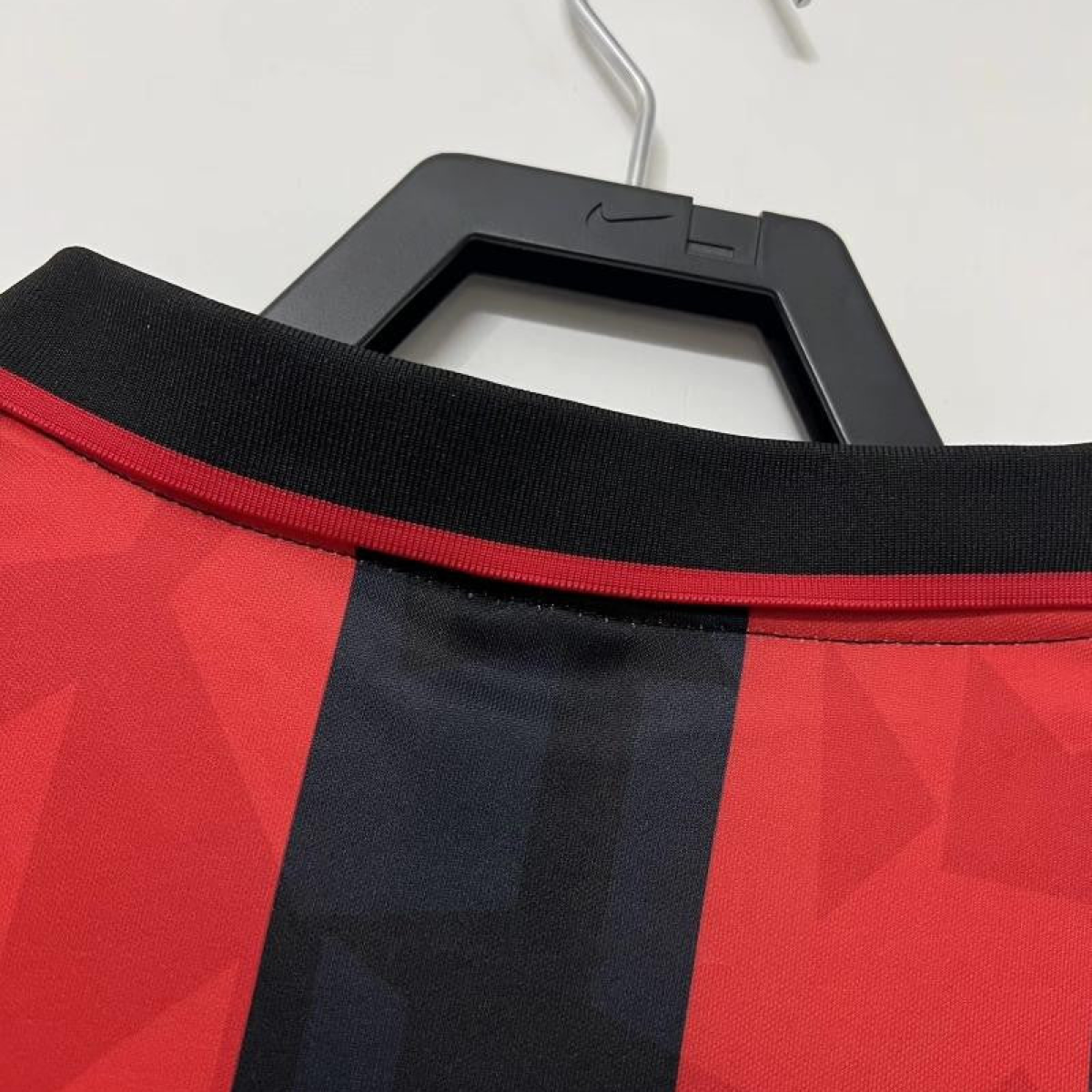 Retro 93/94 AC Milan Home Soccer Jersey
