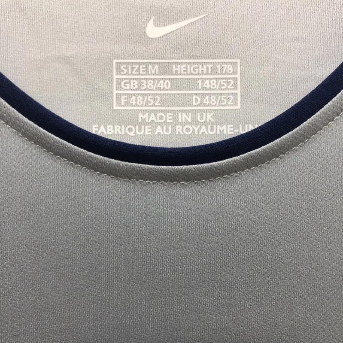 Retro 01/02 PSG Away Soccer Jersey