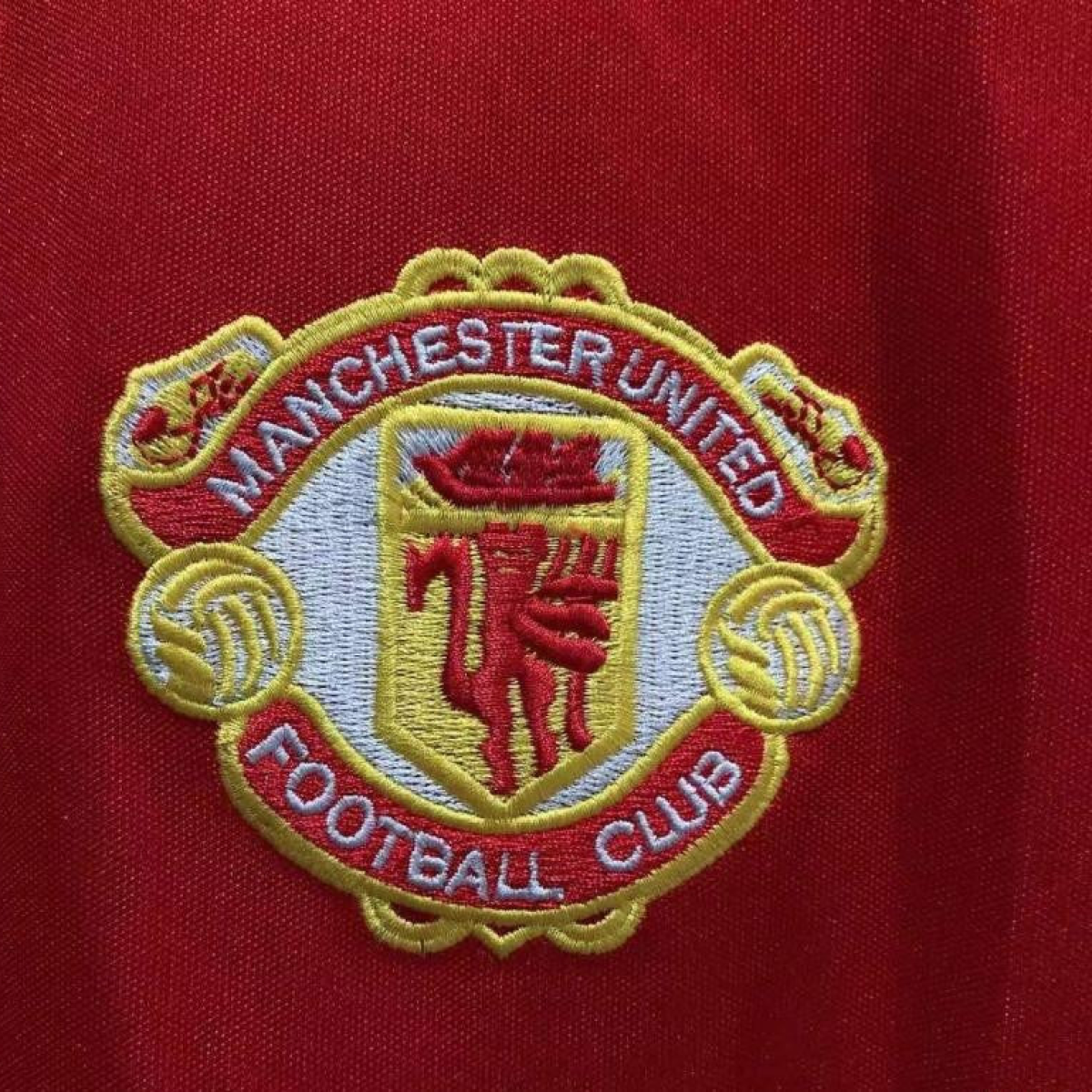 Retro 84/85 Manchester United Home Soccer Jersey