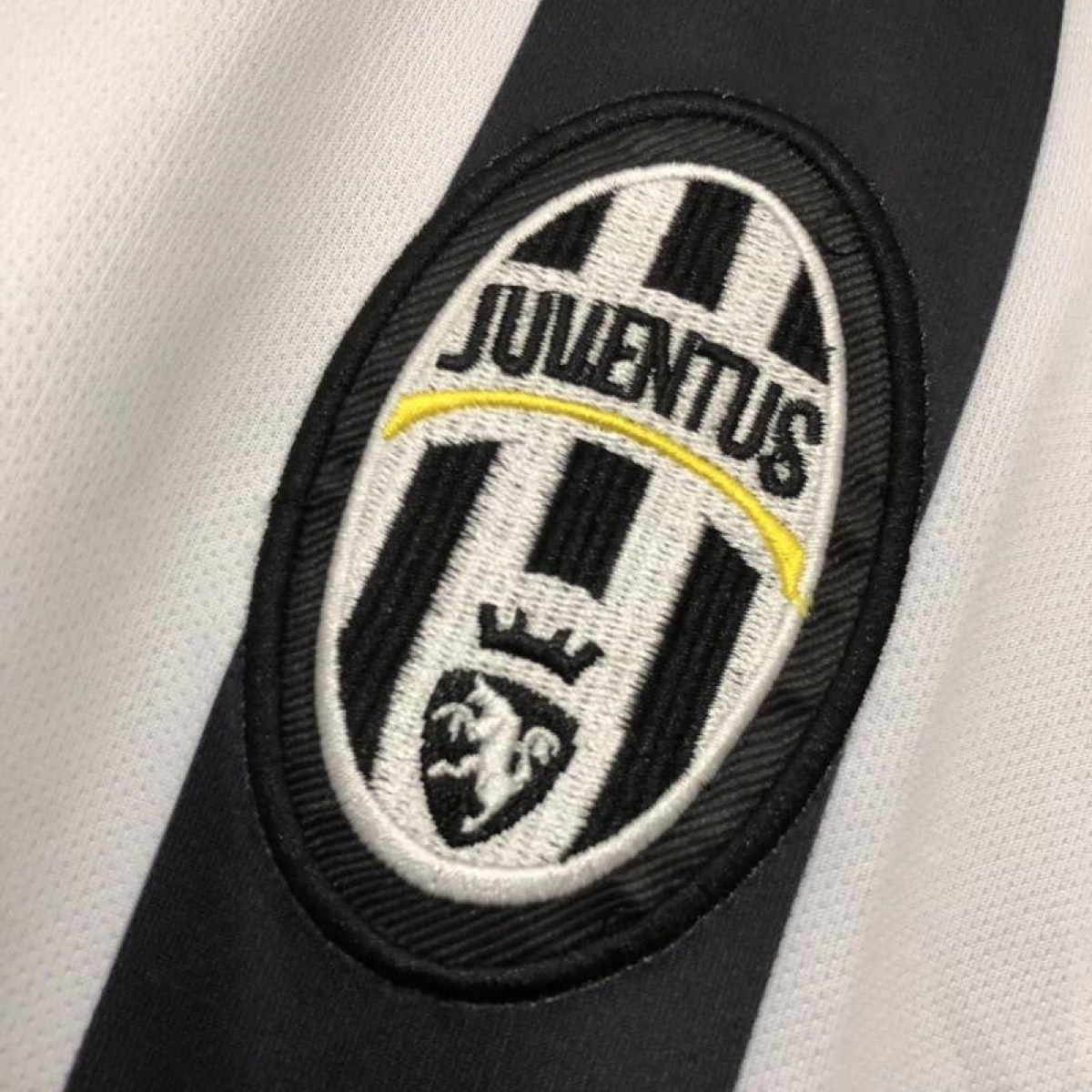 Retro 14/15 Juventus Home Soccer Jersey