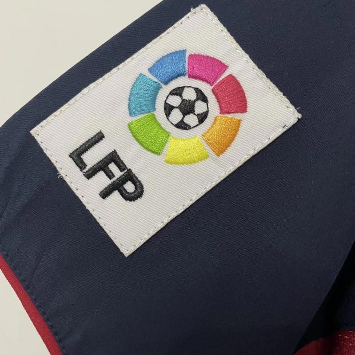 Retro 03/04 Barcelona Home Soccer Jersey