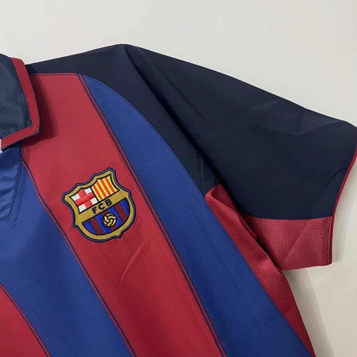 Retro 03/04 Barcelona Home Soccer Jersey
