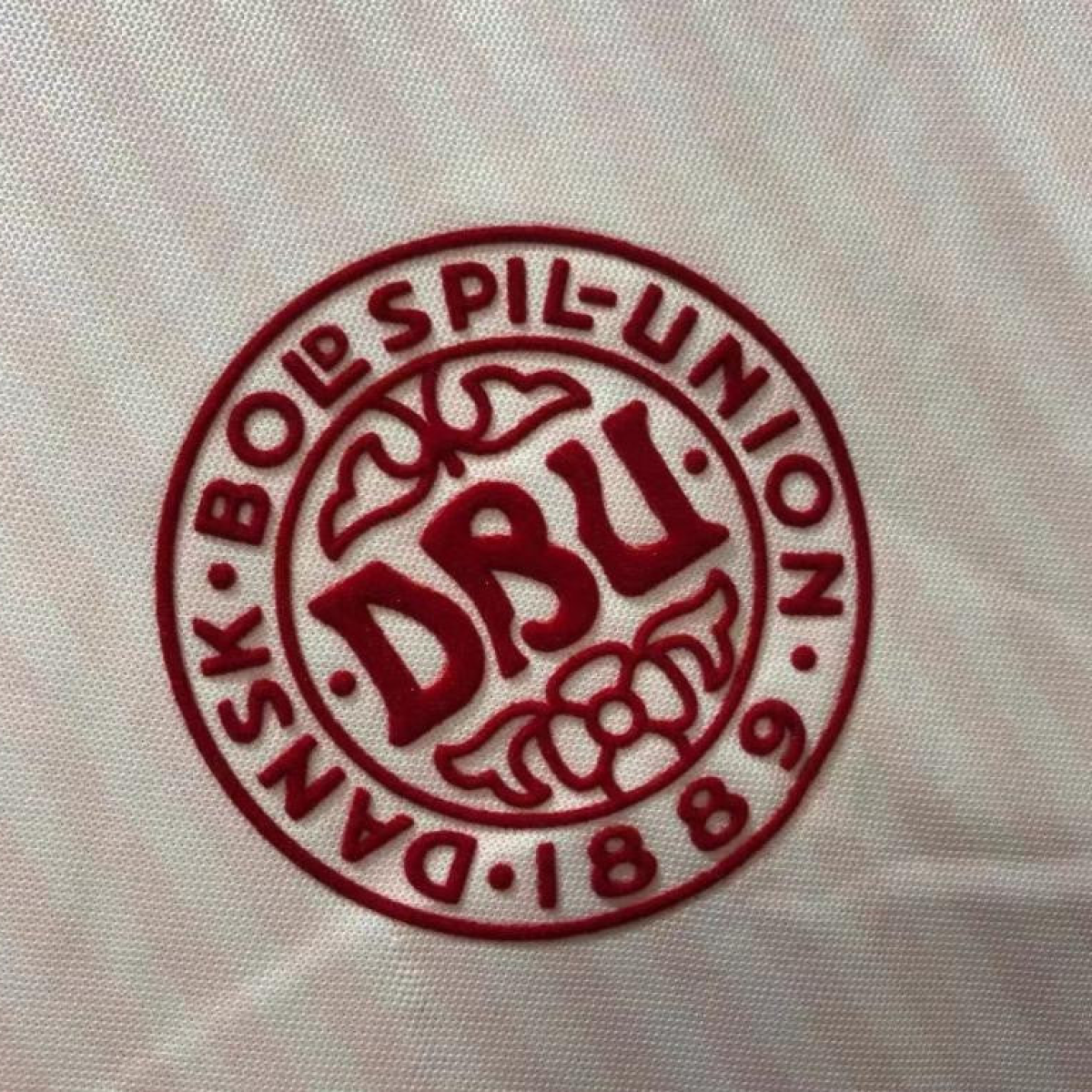 Retro 1986 Denmark Away Soccer Jersey
