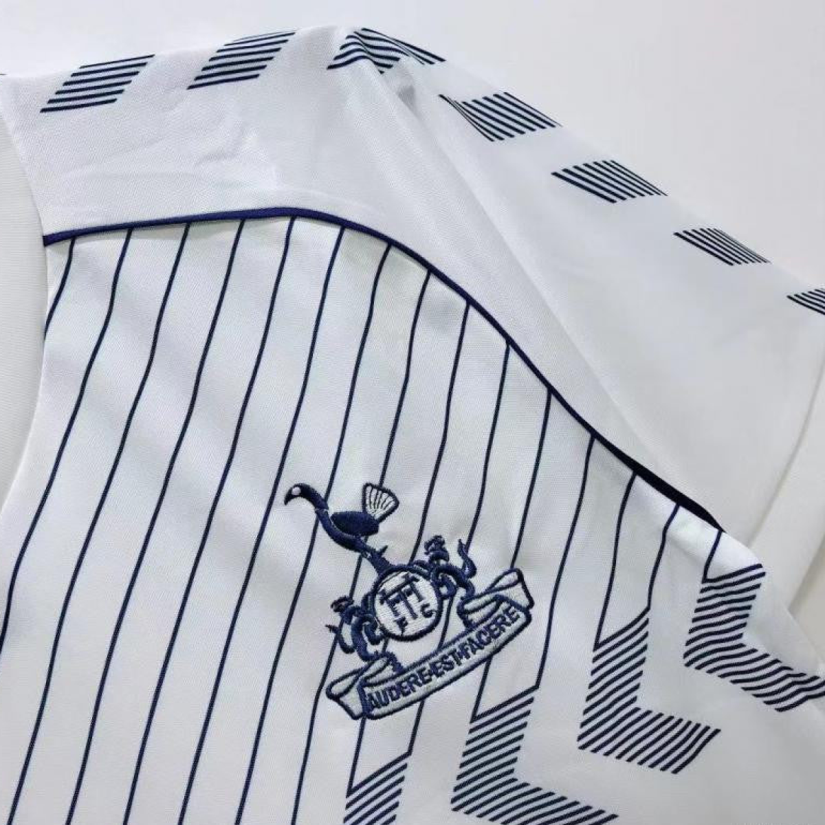 Retro 95/96 Tottenham Hotspur Home Jersey