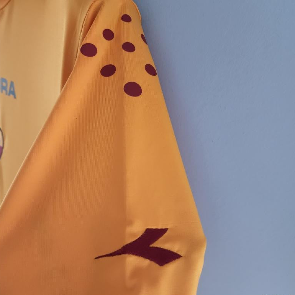 Retro 05/06 Roma Home Soccer Jersey