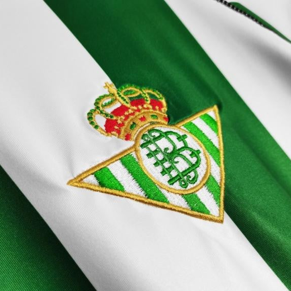 Retro 2003/04 Real Betis Home Soccer Jersey