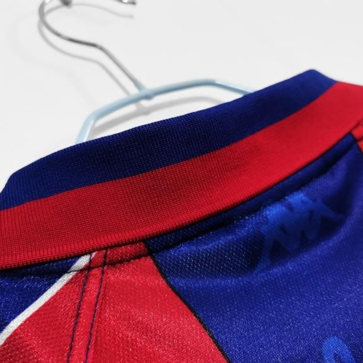 Retro 1995/97 Barcelona Home Soccer Jersey