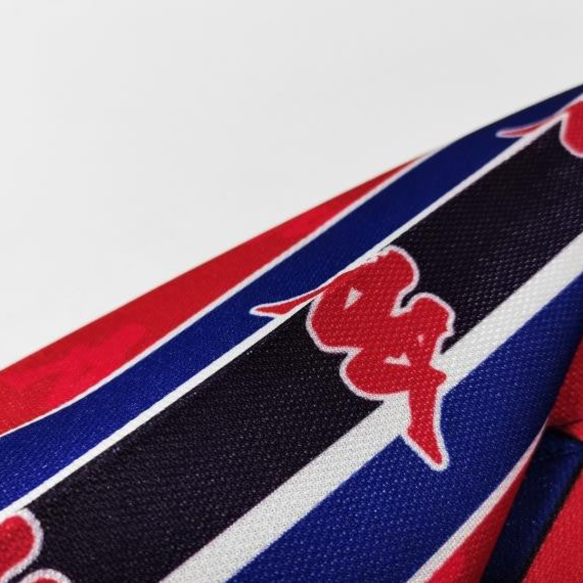 Retro 1995/97 Barcelona Home Soccer Jersey