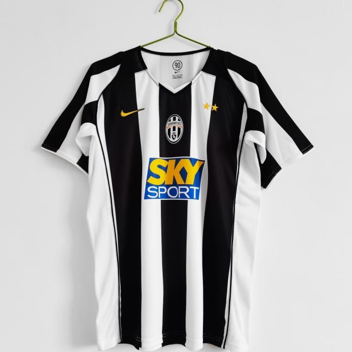 Retro 2004/05 Juventus Home Soccer Jersey