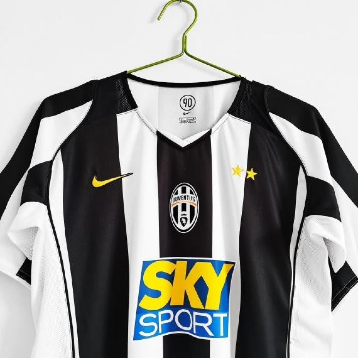Retro 2004/05 Juventus Home Soccer Jersey
