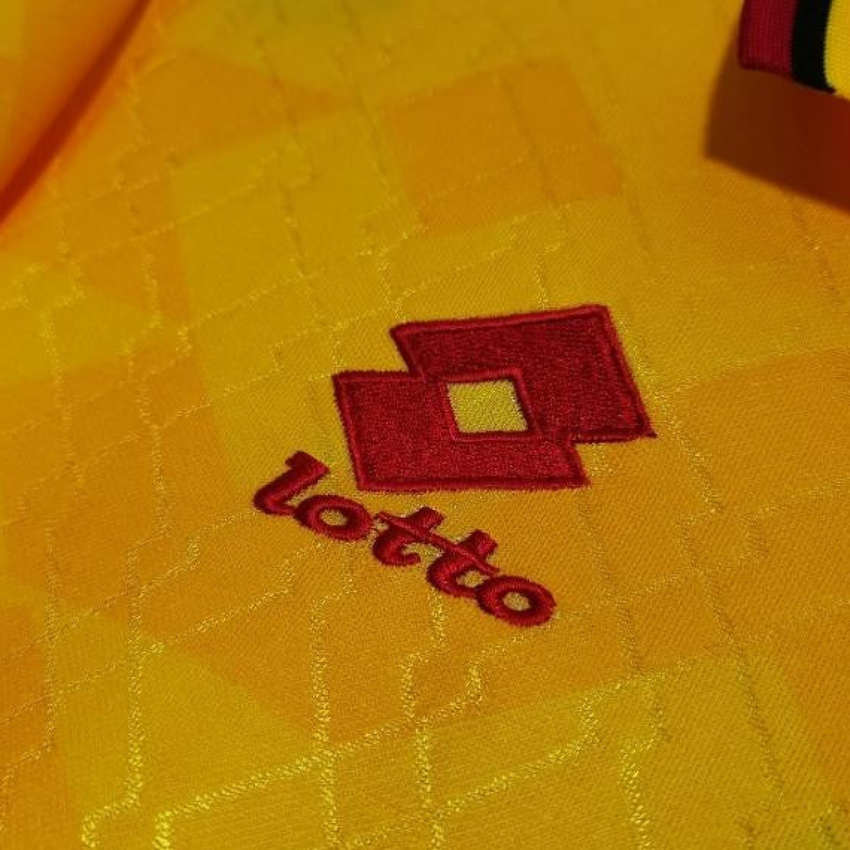 Retro 1995/96 AC Milan Third Soccer Jersey