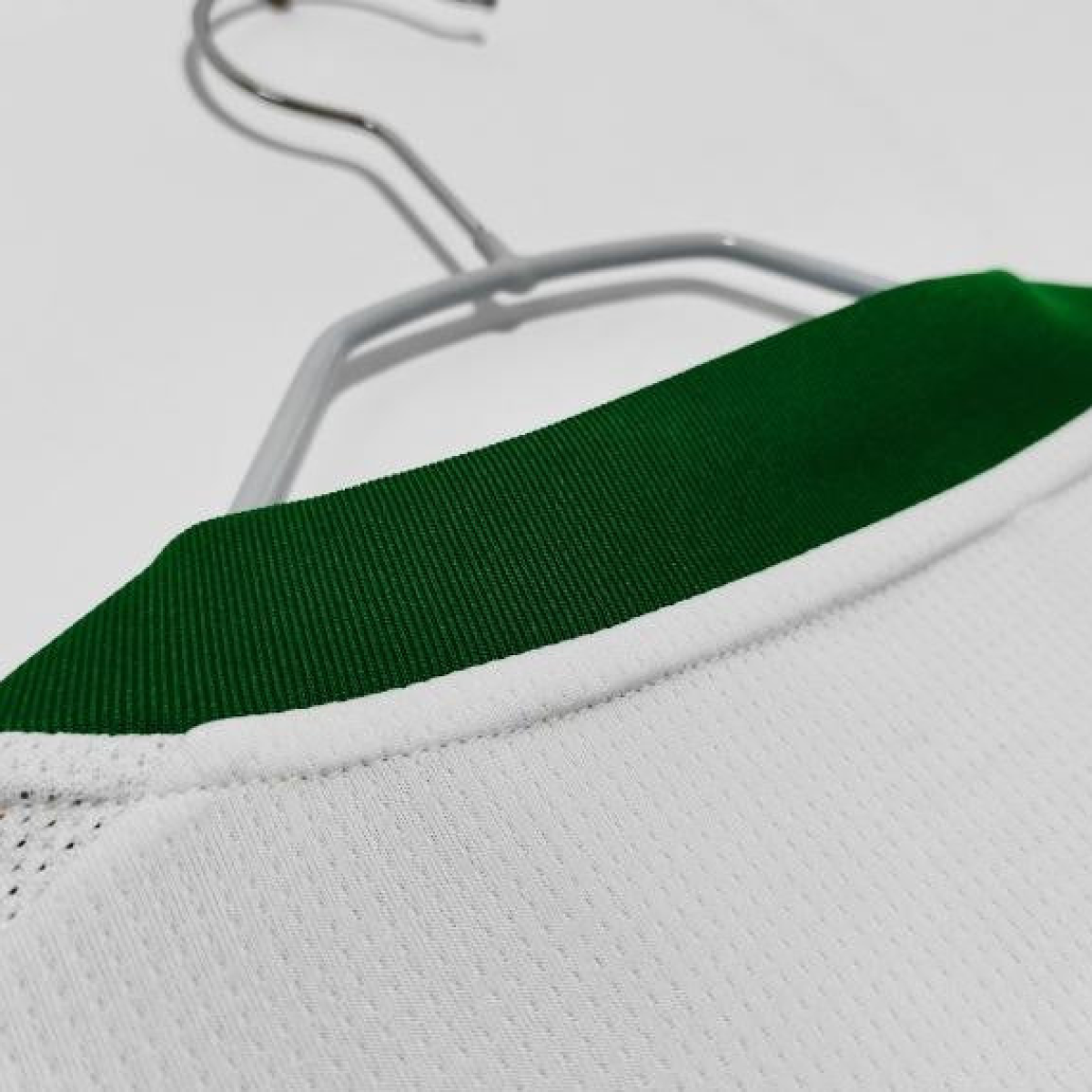 Retro 2006/07 Celtic Third Soccer Jersey