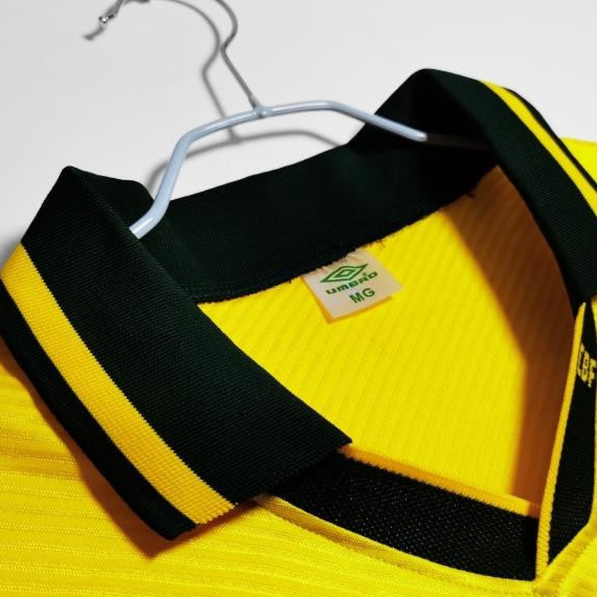 Retro 1993/94 Brazil Home Soccer Jersey