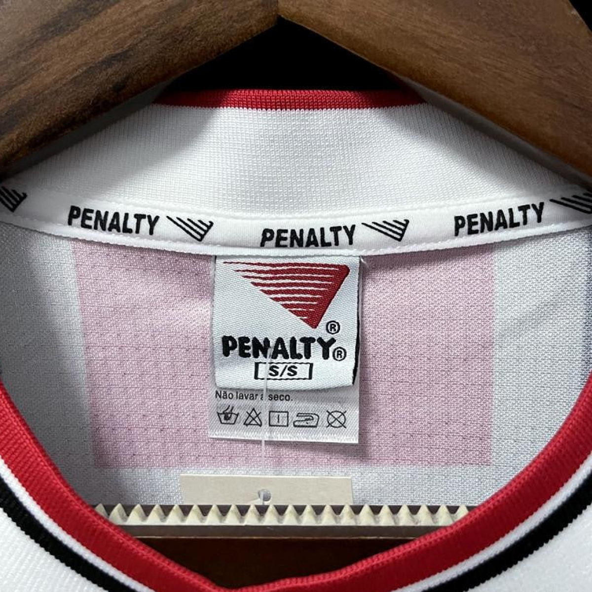 Retro 2000 Sao Paulo Away Soccer Jersey