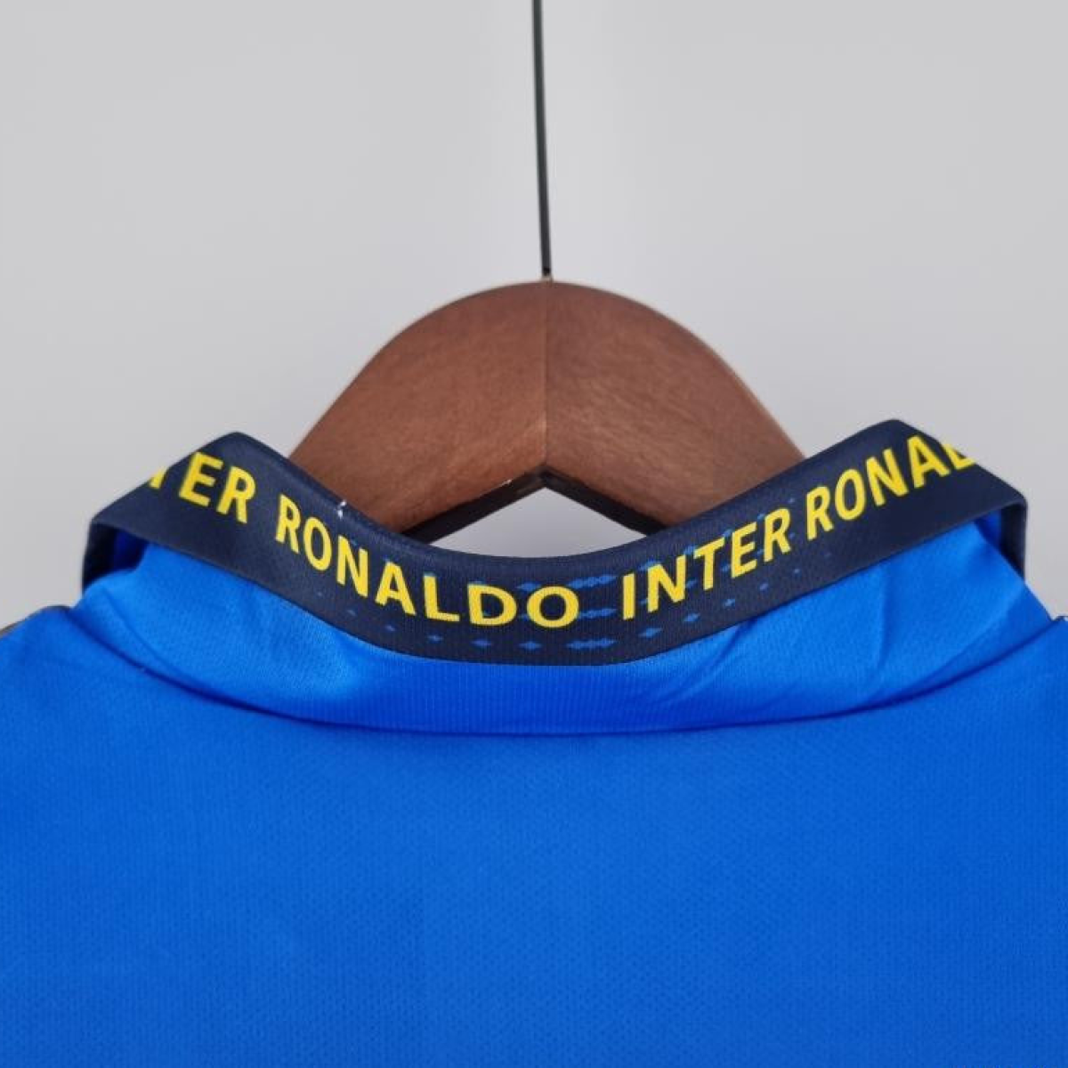 Retro Inter Milan 97/98 Ronaldo Shirt