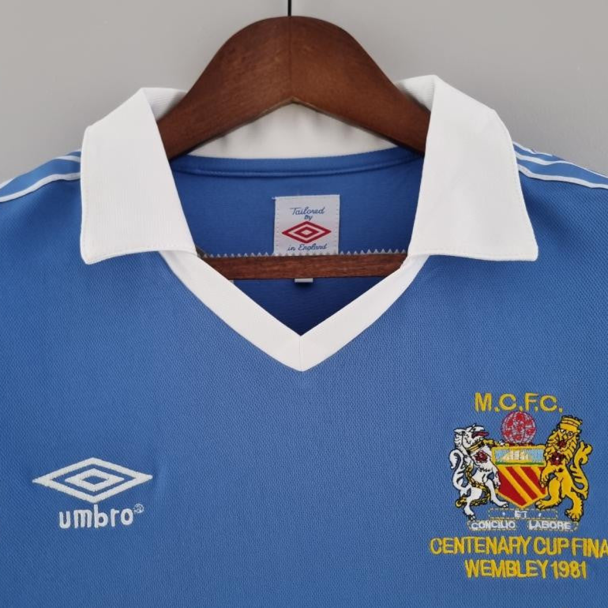 Retro Manchester City 81/82 Home Soccer Jersey