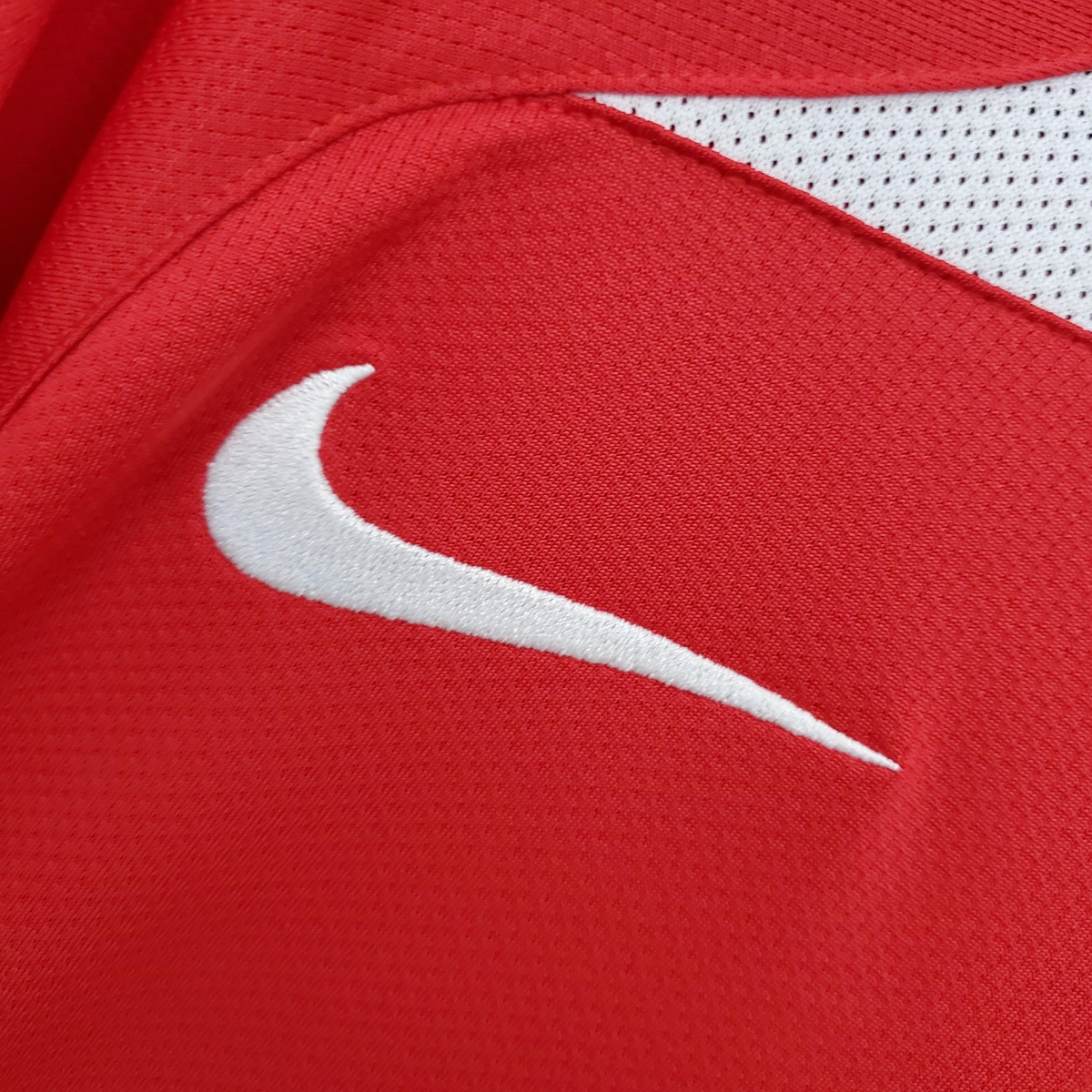 Retro Manchester United 04/06 home Soccer Jersey