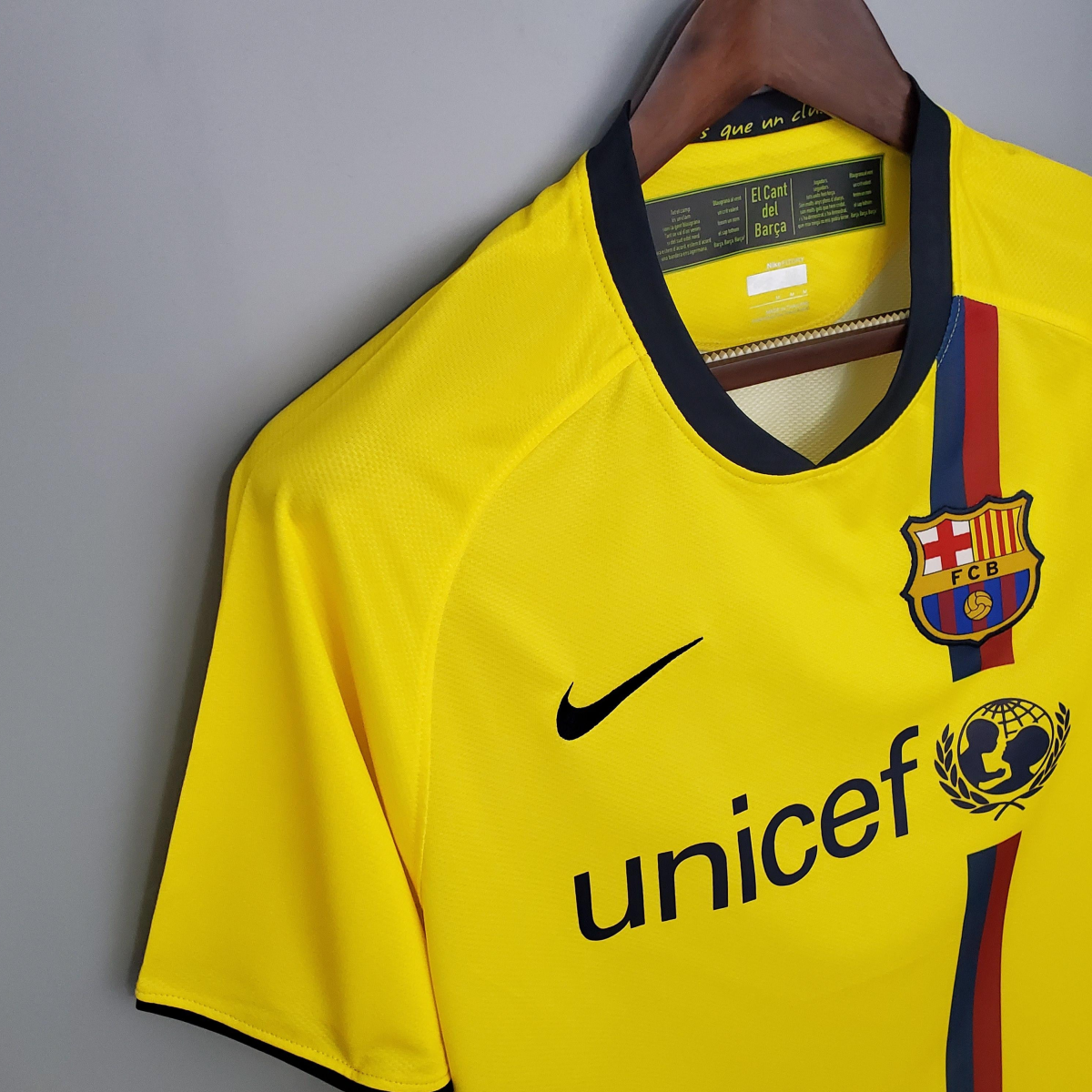 Retro Barcelona 08/09 away Soccer Jersey
