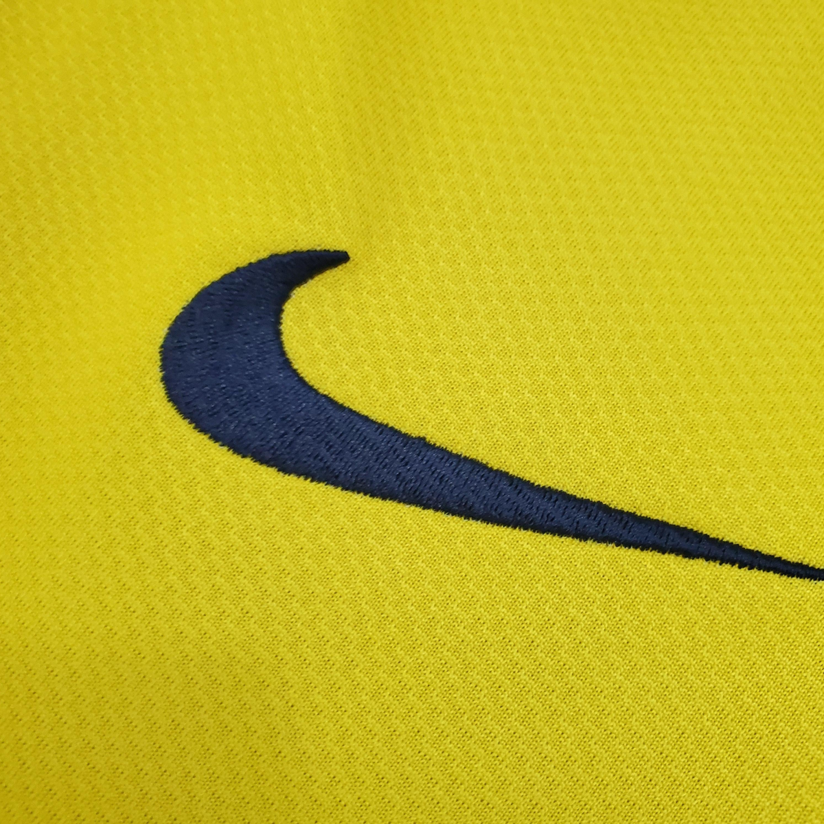 Retro Barcelona 08/09 away Soccer Jersey
