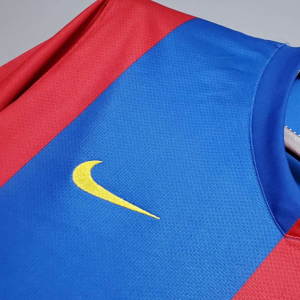 Retro Barcelona 06/07 Long sleeve home Soccer Jersey