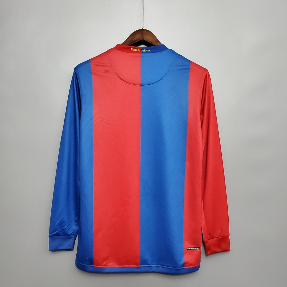 Retro Barcelona 06/07 Long sleeve home Soccer Jersey