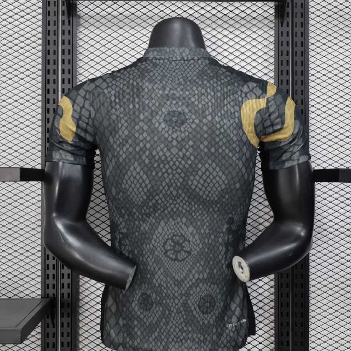 Player Version 25/26 Chelsea Bingx Black with Snake Pattern Design Jersey
