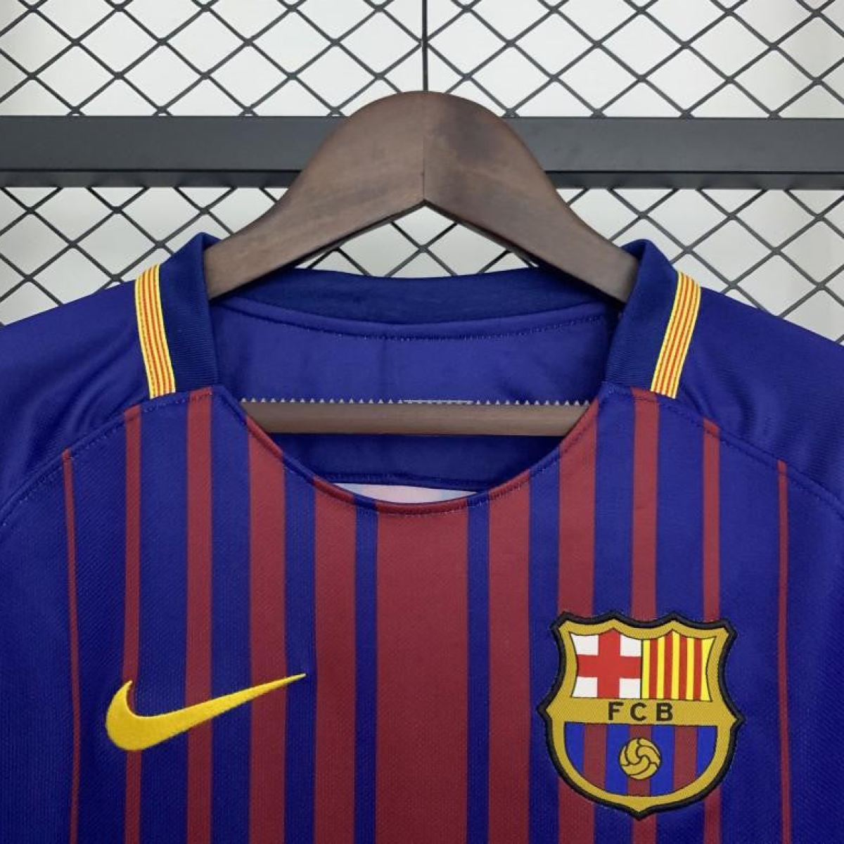 17/18 Retro Barcelona Home Jersey