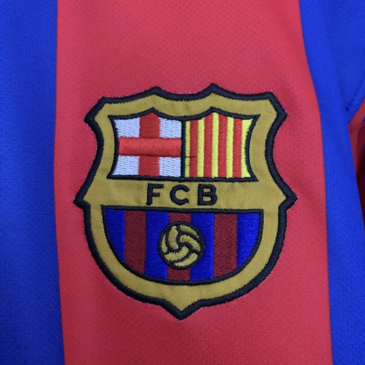 04/05 Retro Barcelona Home Jersey