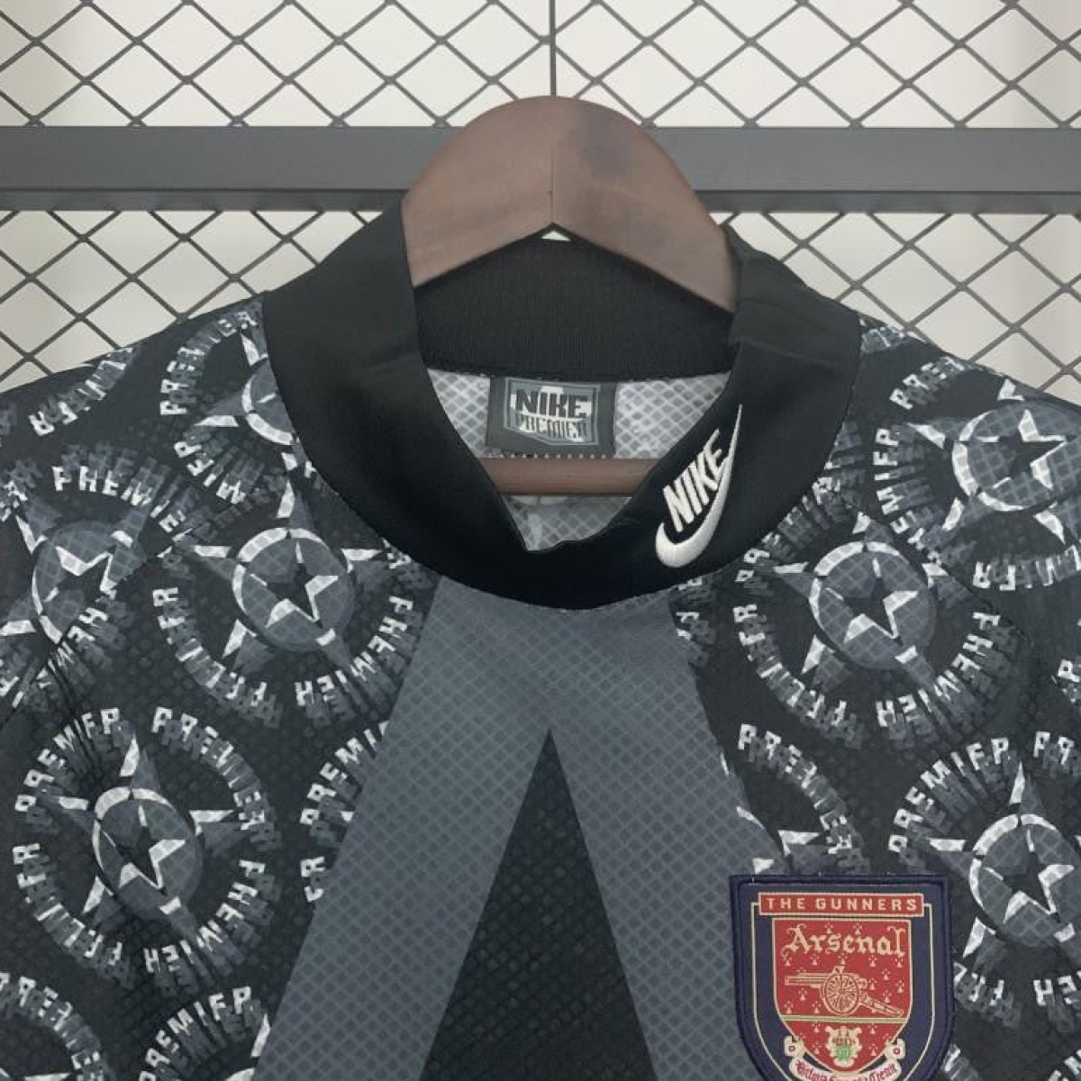 94/95 Retro Goalkeeper Arsenal
