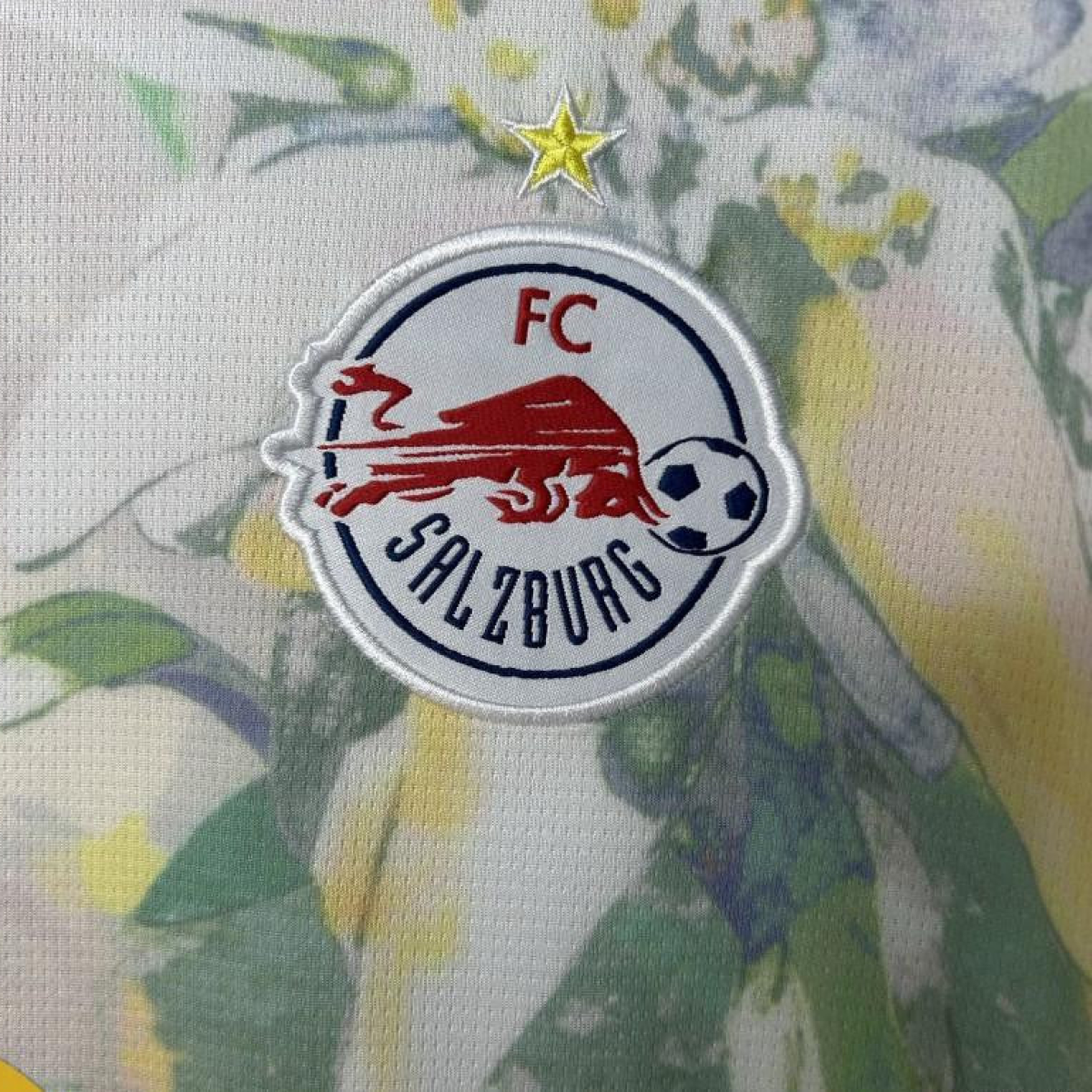 25/26 RB Salzburg White with Floral Pattern Jersey