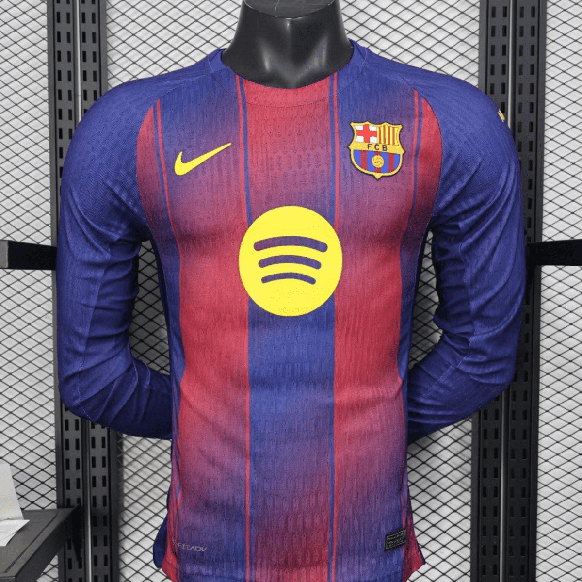 Player Version 25/26 Barcelona Home Long Sleeve Jersey