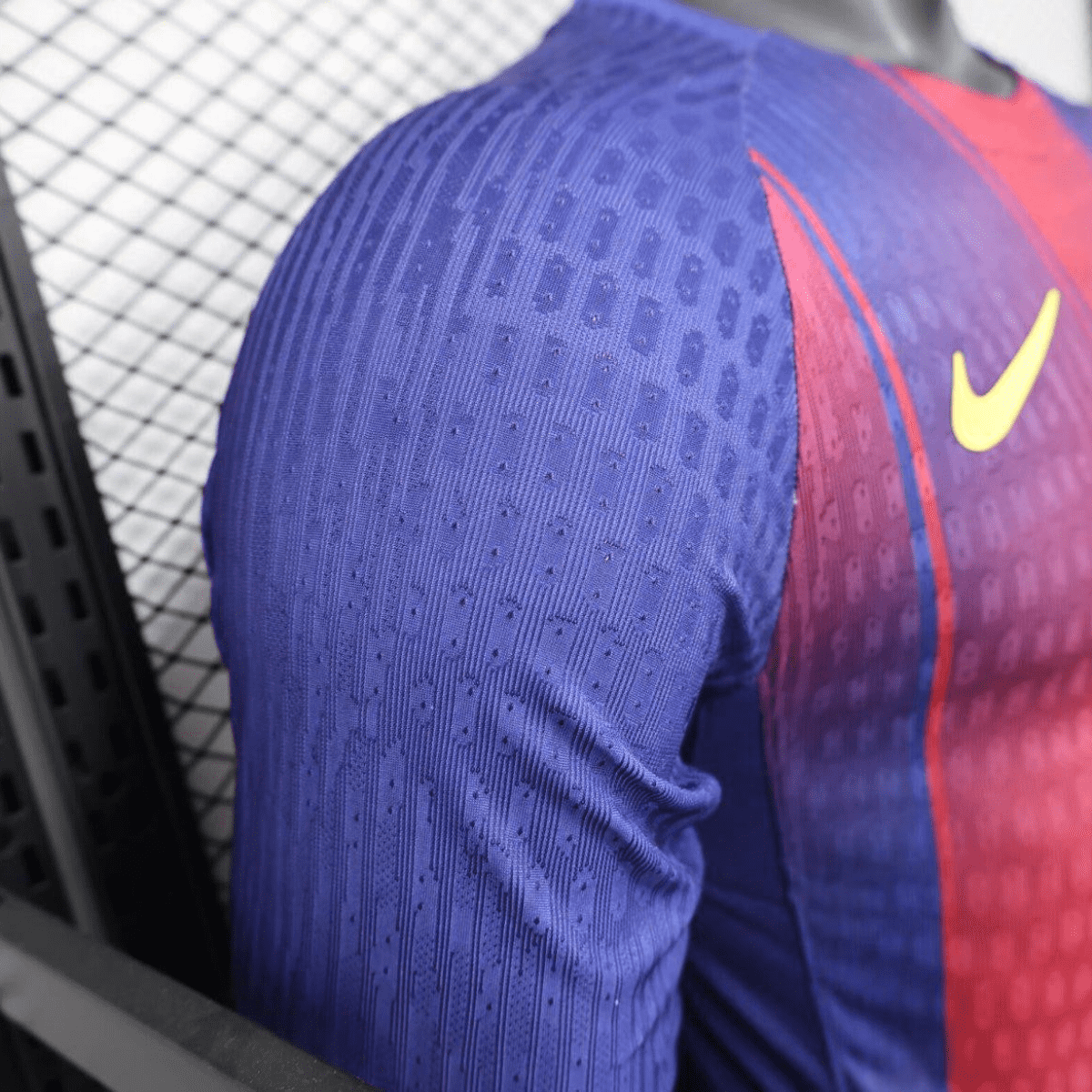 Player Version 25/26 Barcelona Home Long Sleeve Jersey